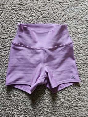 ALO Yoga AirliftHigh-Waist Lavender Bike Shorts 3 Inches
